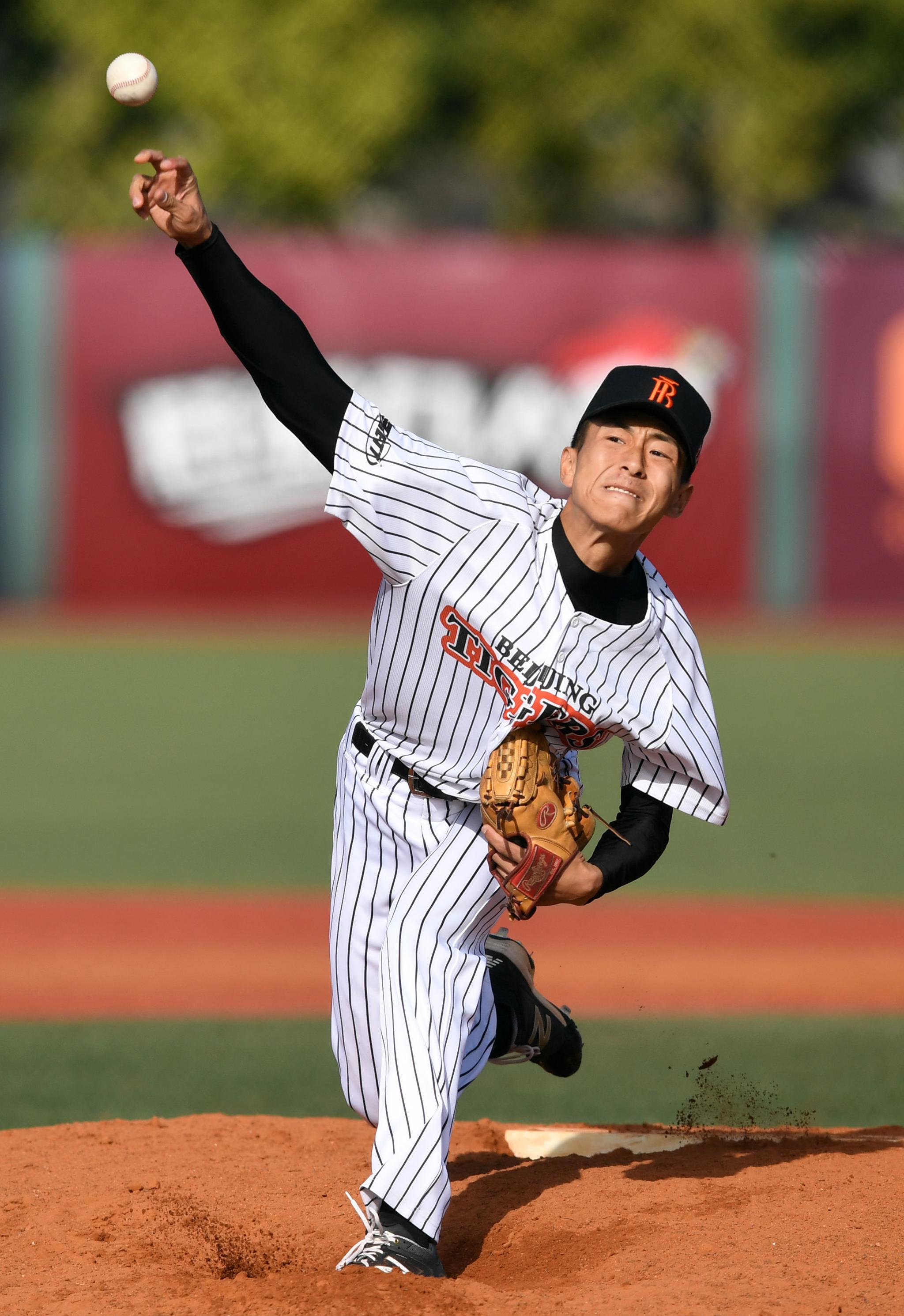 棒球球员突破自我,表现堪称完美 棒球球员突破自我,表现堪称完美