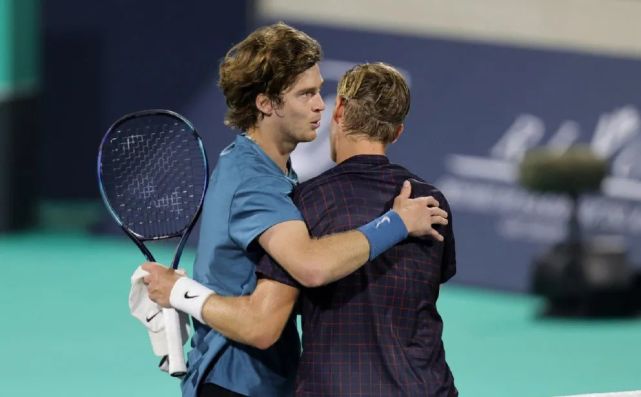 蒙特卡洛大师赛险胜澳网，穆雷带队取胜