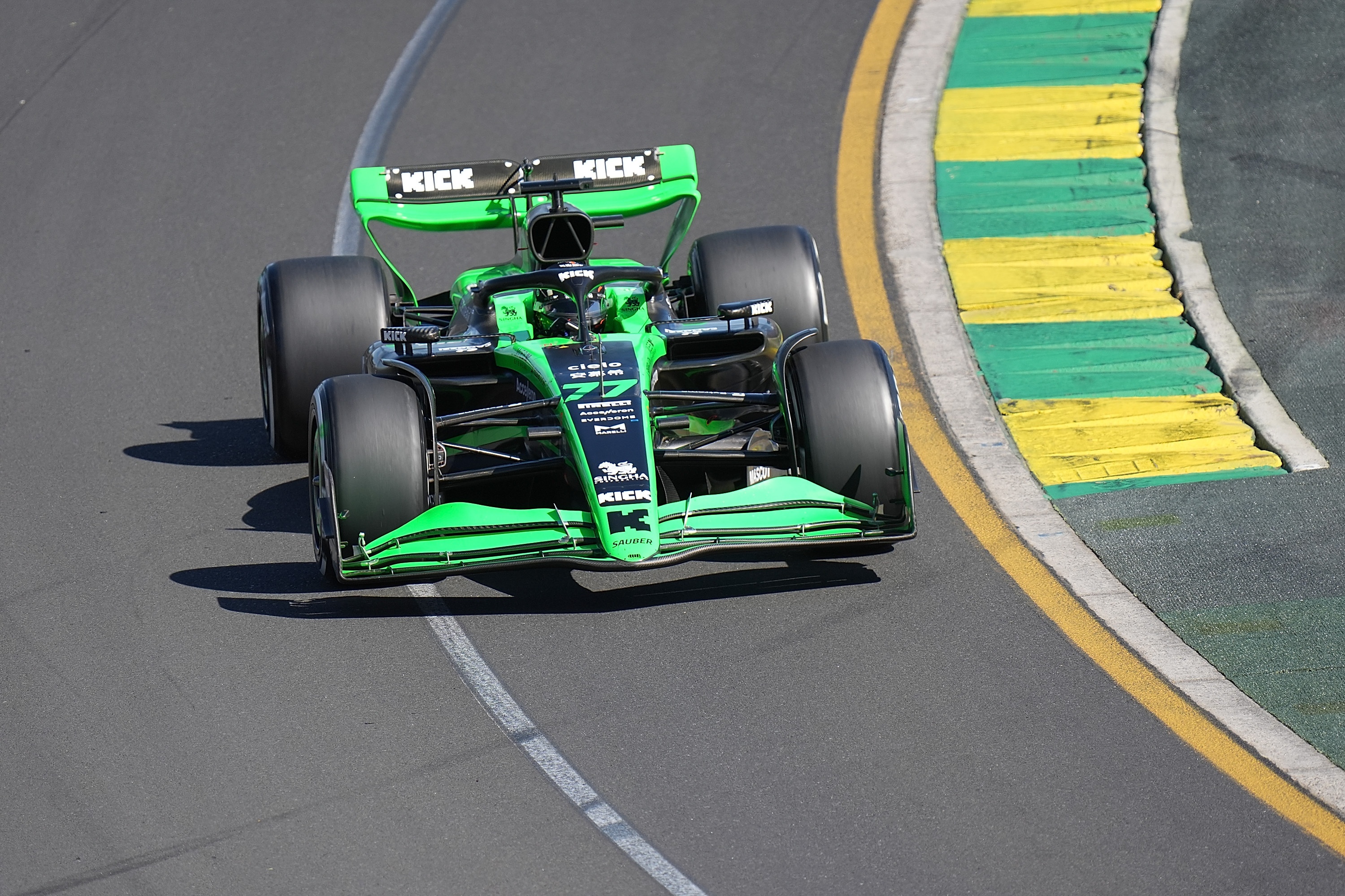 红牛车队横扫索伯车队,诺里斯高光表现 红牛车队横扫索伯车队,诺里斯高光表现