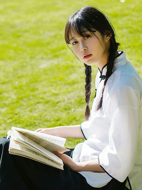 字母哥的英超首秀，当篮球主宰者跨越运动疆界