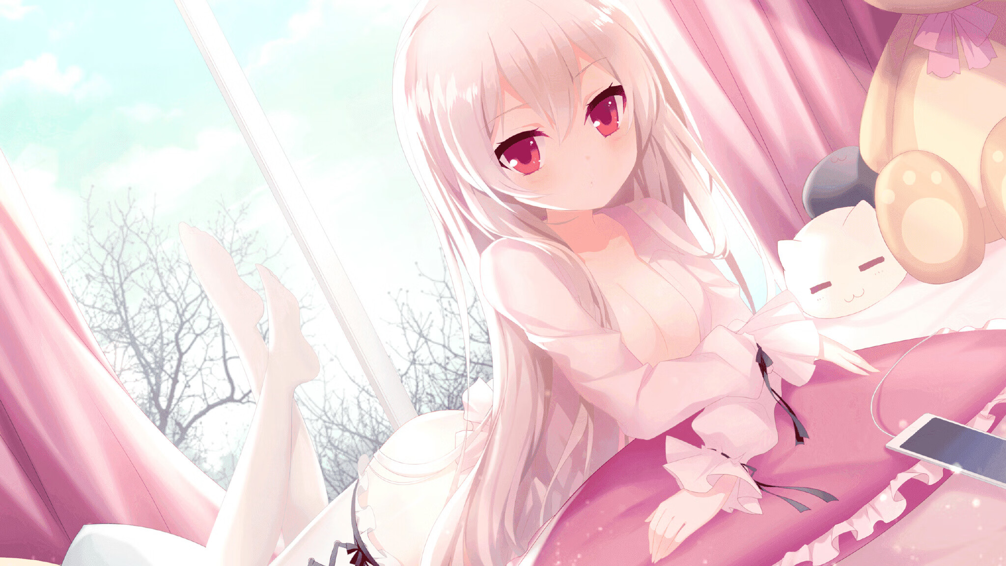 绿茵场与硬木地板，压力之夜的双重奏