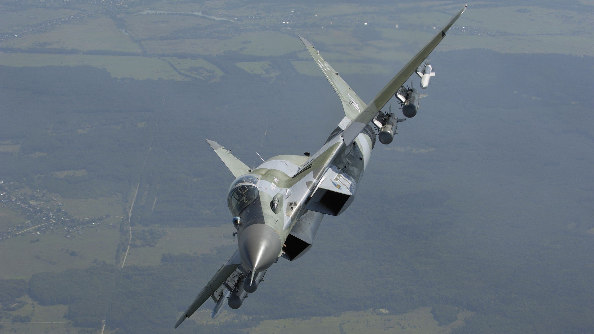 双重逆转，新疆铁血胜利映衬德甲戏剧争冠